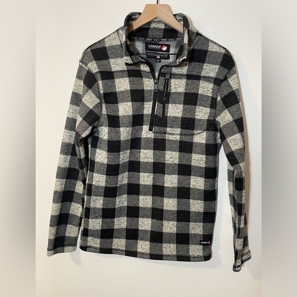 Canada Weathergear Black Gray Plaid 1/4 Zip Fleece Pullover Size Small EUC 🇨🇦 - Picture 1 of 11